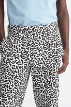 Load image into Gallery viewer, Camo Single-Pleat Pant
